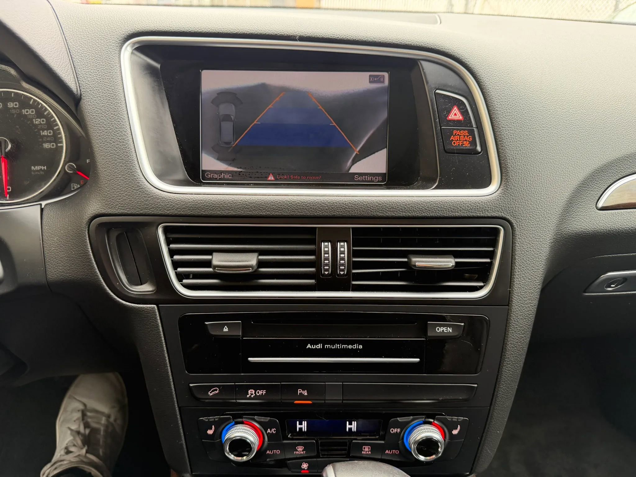 Used 2016 Audi Q5 2.0T Premium Plus w/ Technology Package image 24