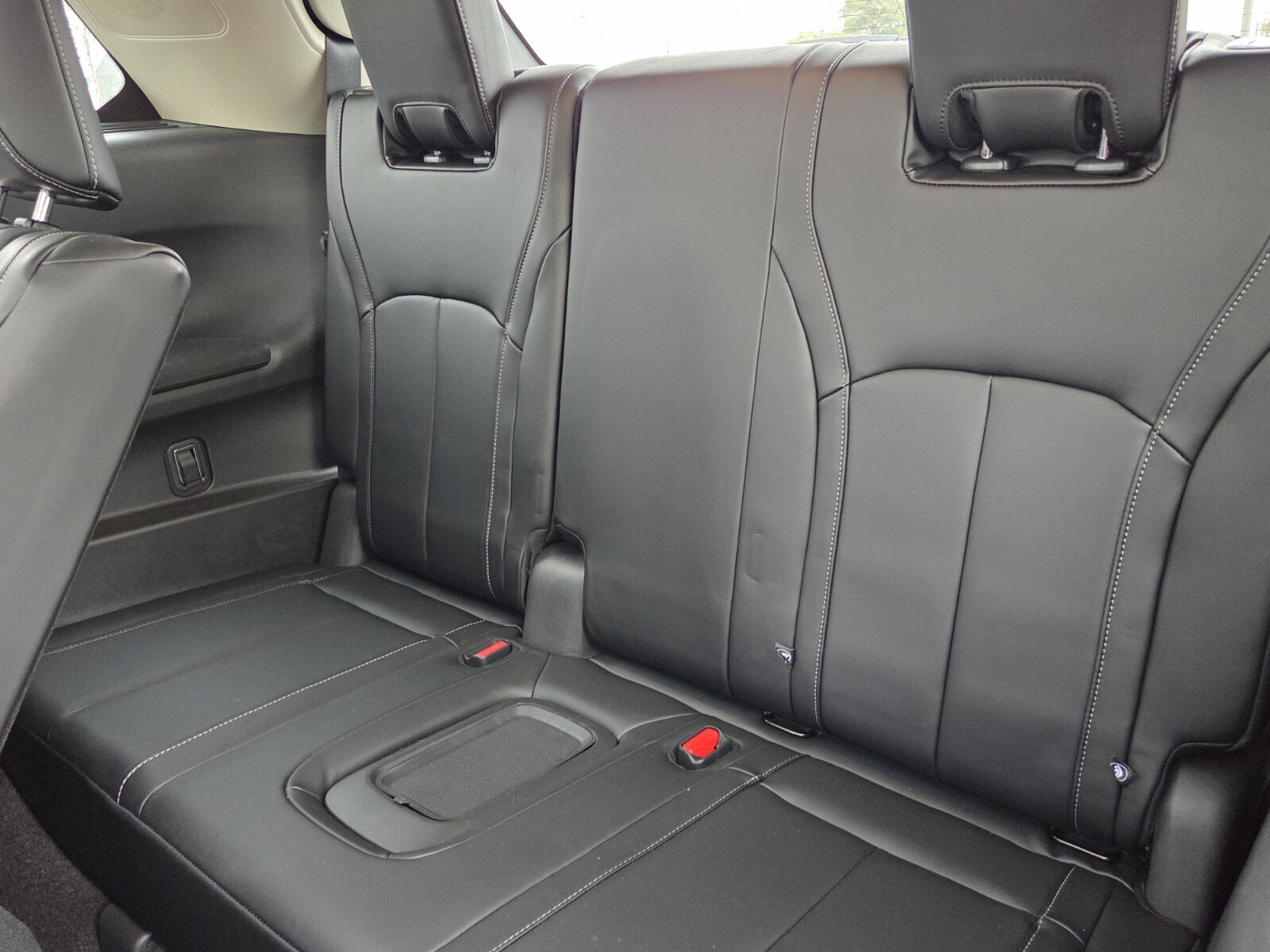 Used 2023 INFINITI QX60 Luxe w/ Cargo Package image 11