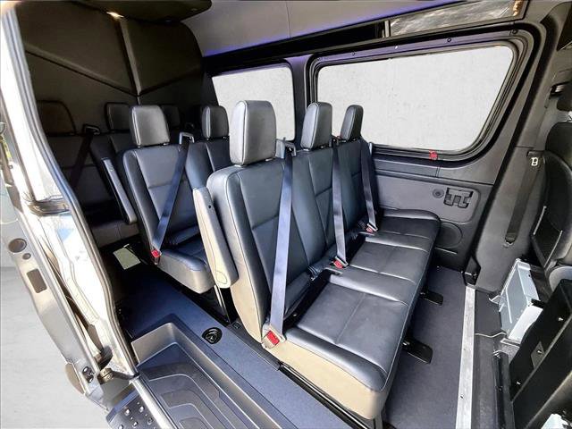 Used 2023 Mercedes-Benz Sprinter 2500 image 27