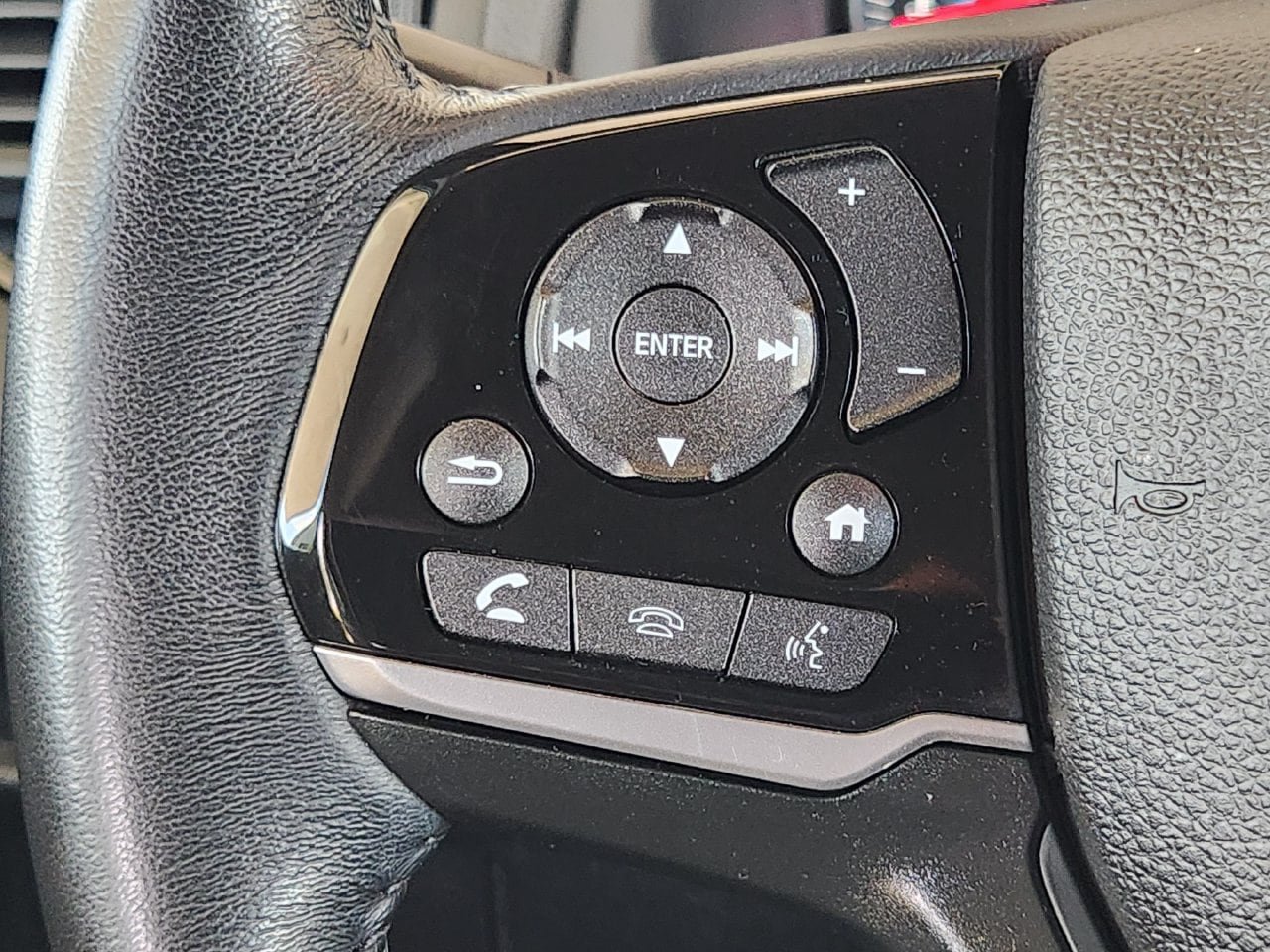 Certified 2022 Honda Pilot Touring image 27