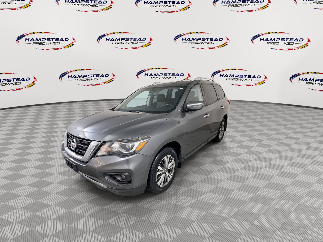 Used 2018 Nissan Pathfinder SV image 4