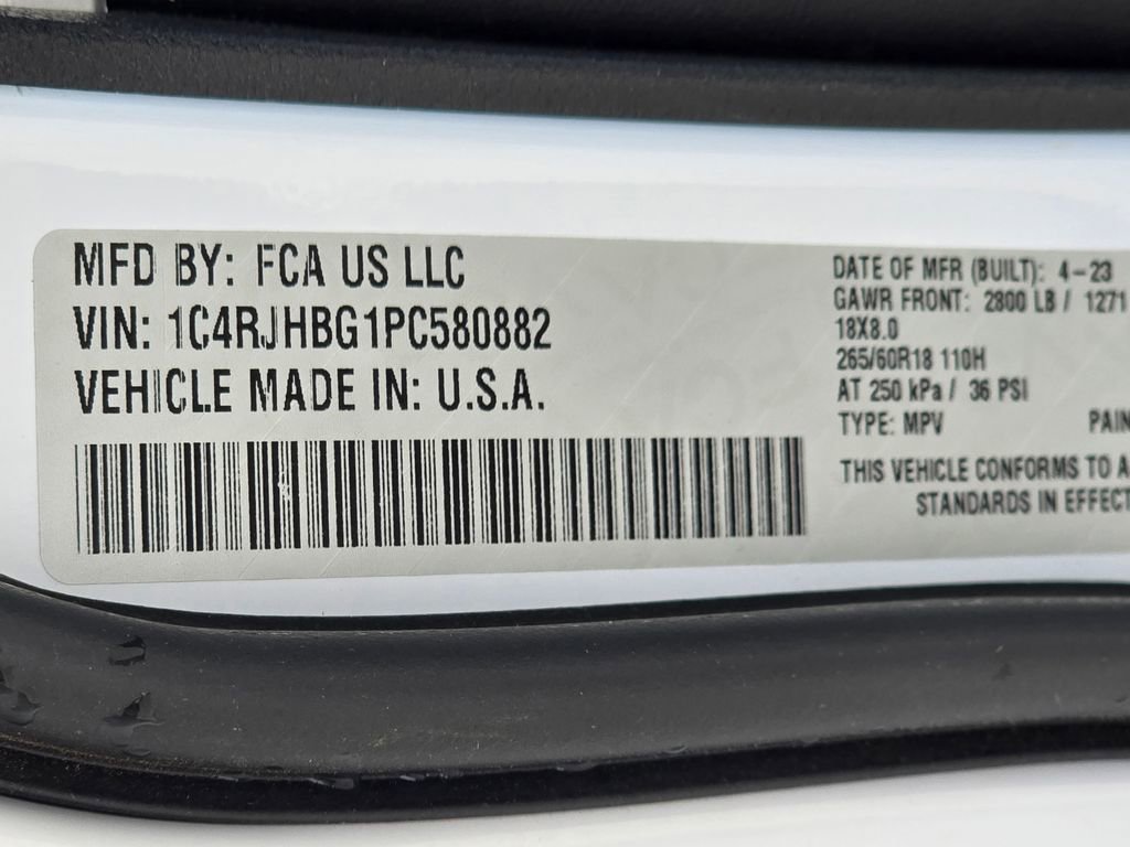 Used 2023 Jeep Grand Cherokee Limited AWD/4WD image 23