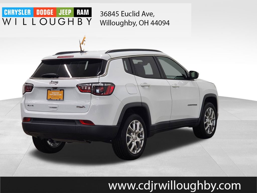 Used 2024 Jeep Compass Latitude image 8