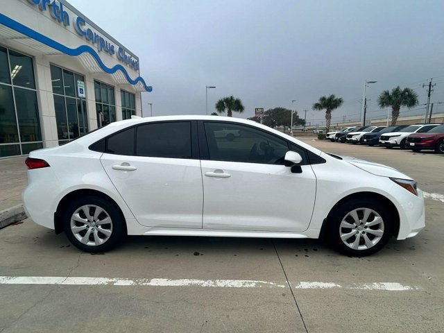 Used 2026 Toyota Corolla LE image 4