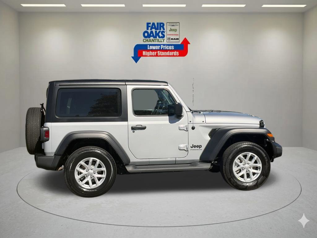 Used 2023 Jeep Wrangler Sport AWD/4WD image 6
