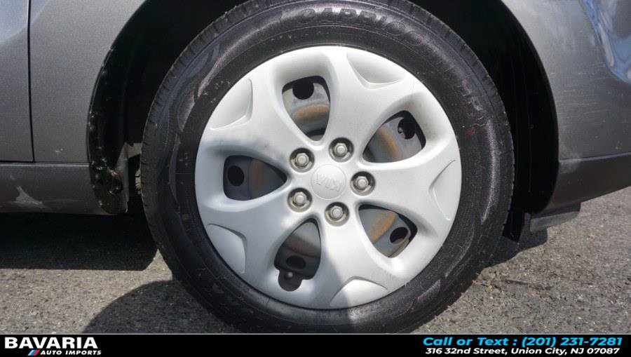 Used 2014 Kia Soul 5dr Wgn Auto Base image 28