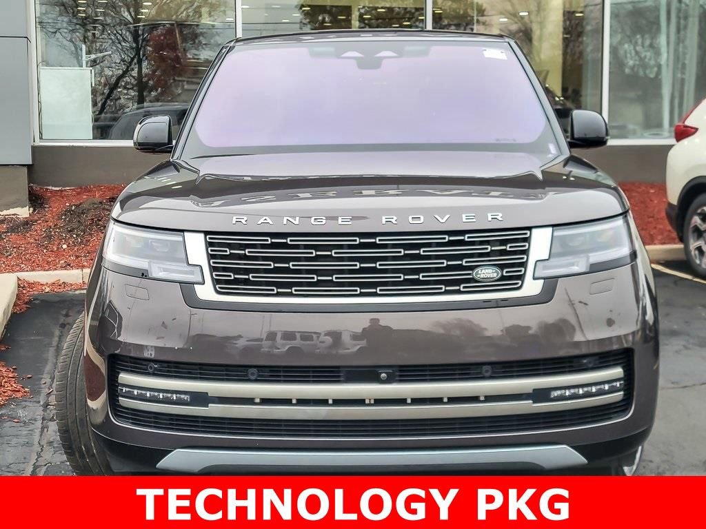 Used 2023 Land Rover Range Rover SE image 3