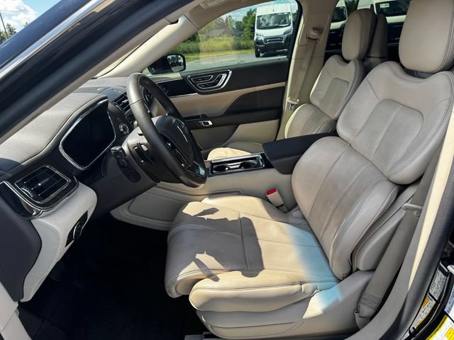 Used 2018 Lincoln Continental Reserve AWD/4WD image 21