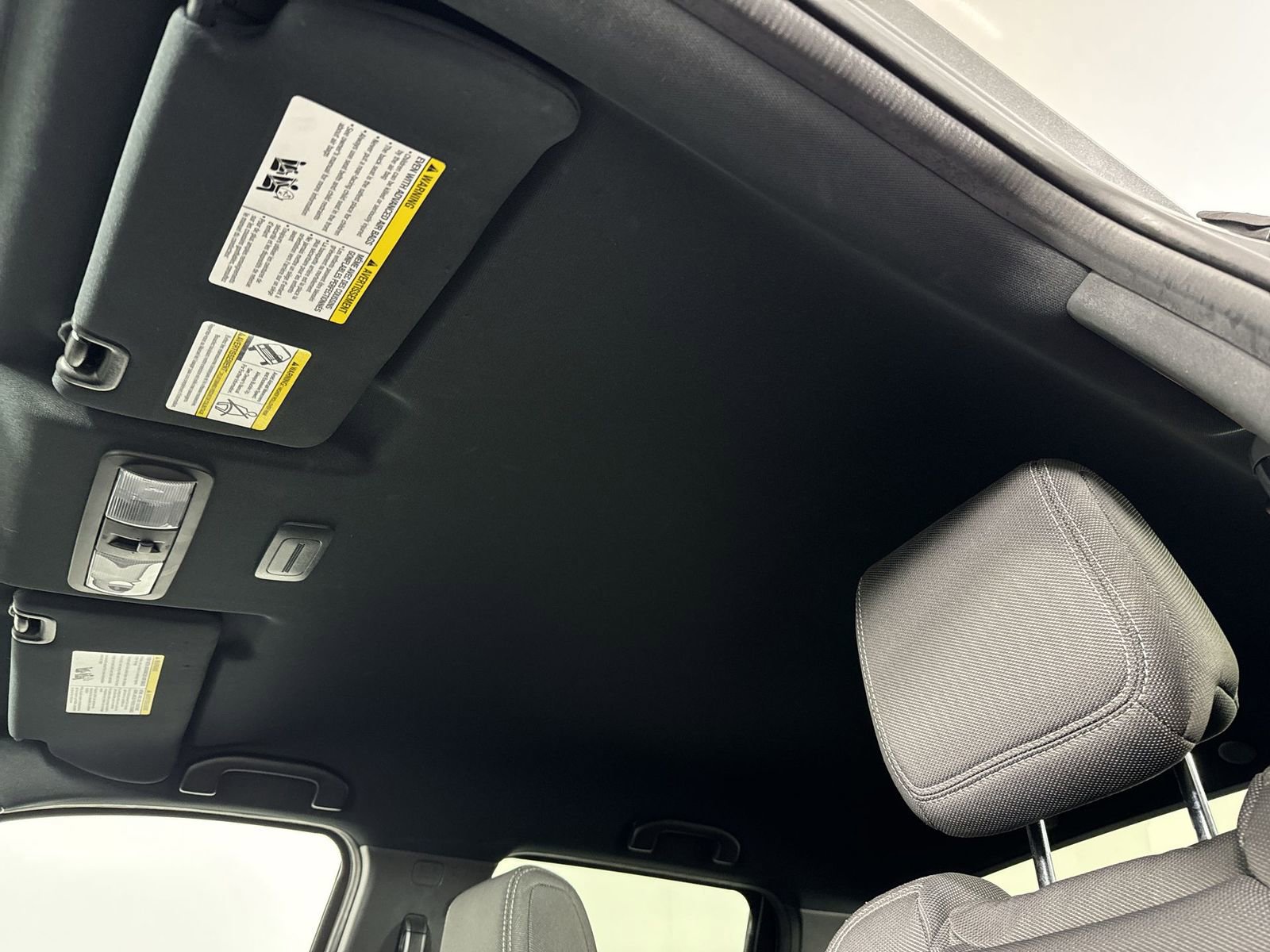 Certified 2023 Nissan Frontier SV w/ Midnight Edition Package image 21