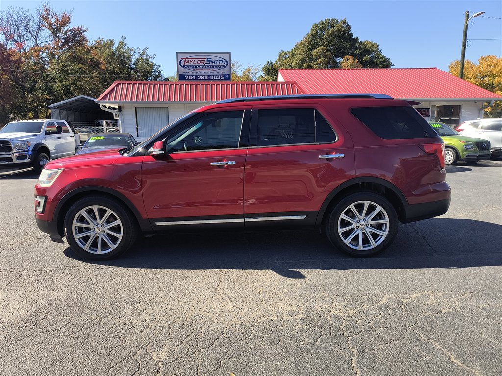 Used 2016 Ford Explorer Limited image 2