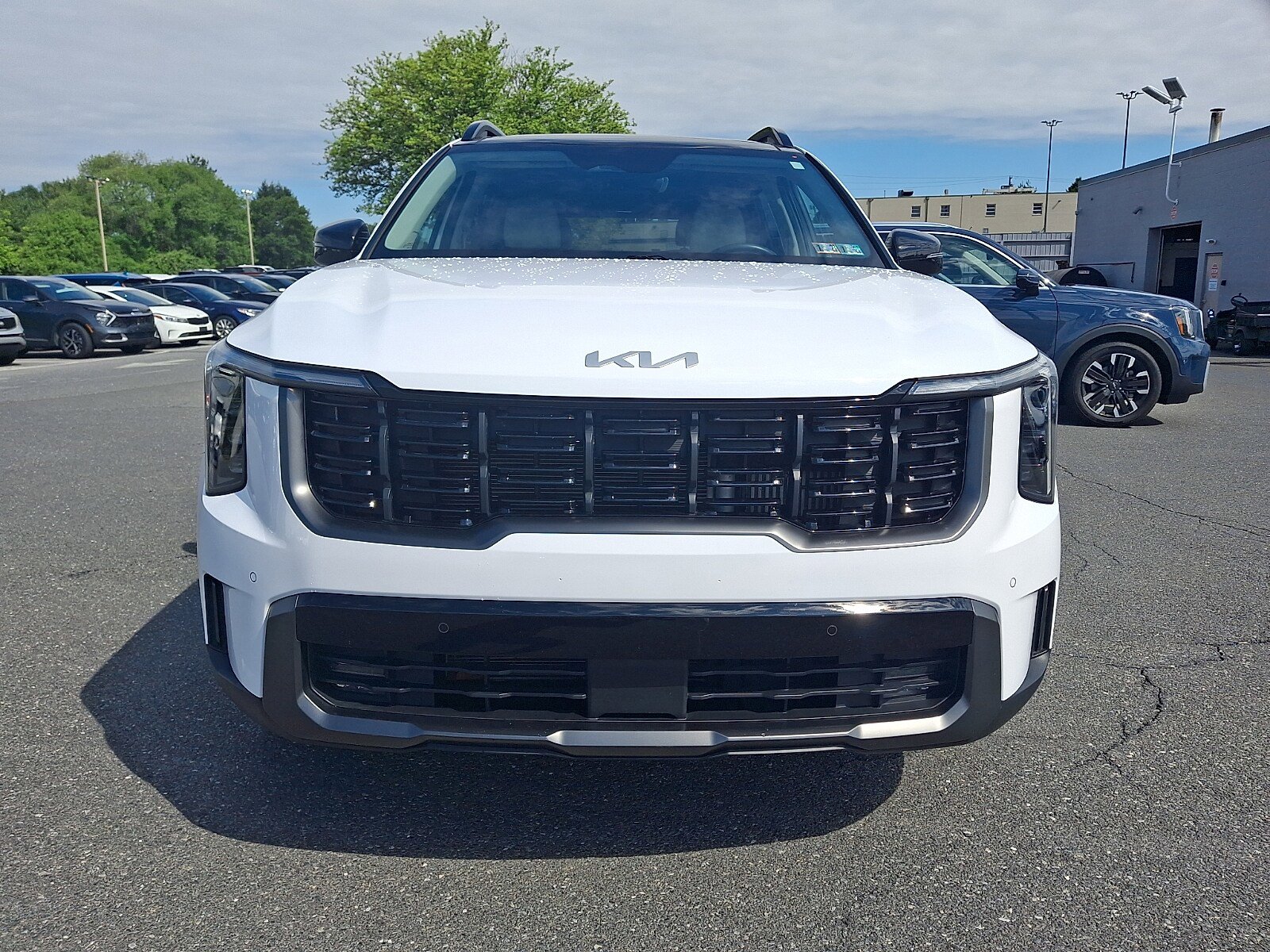 Used 2024 Kia Sorento X-Line EX AWD/4WD image 2