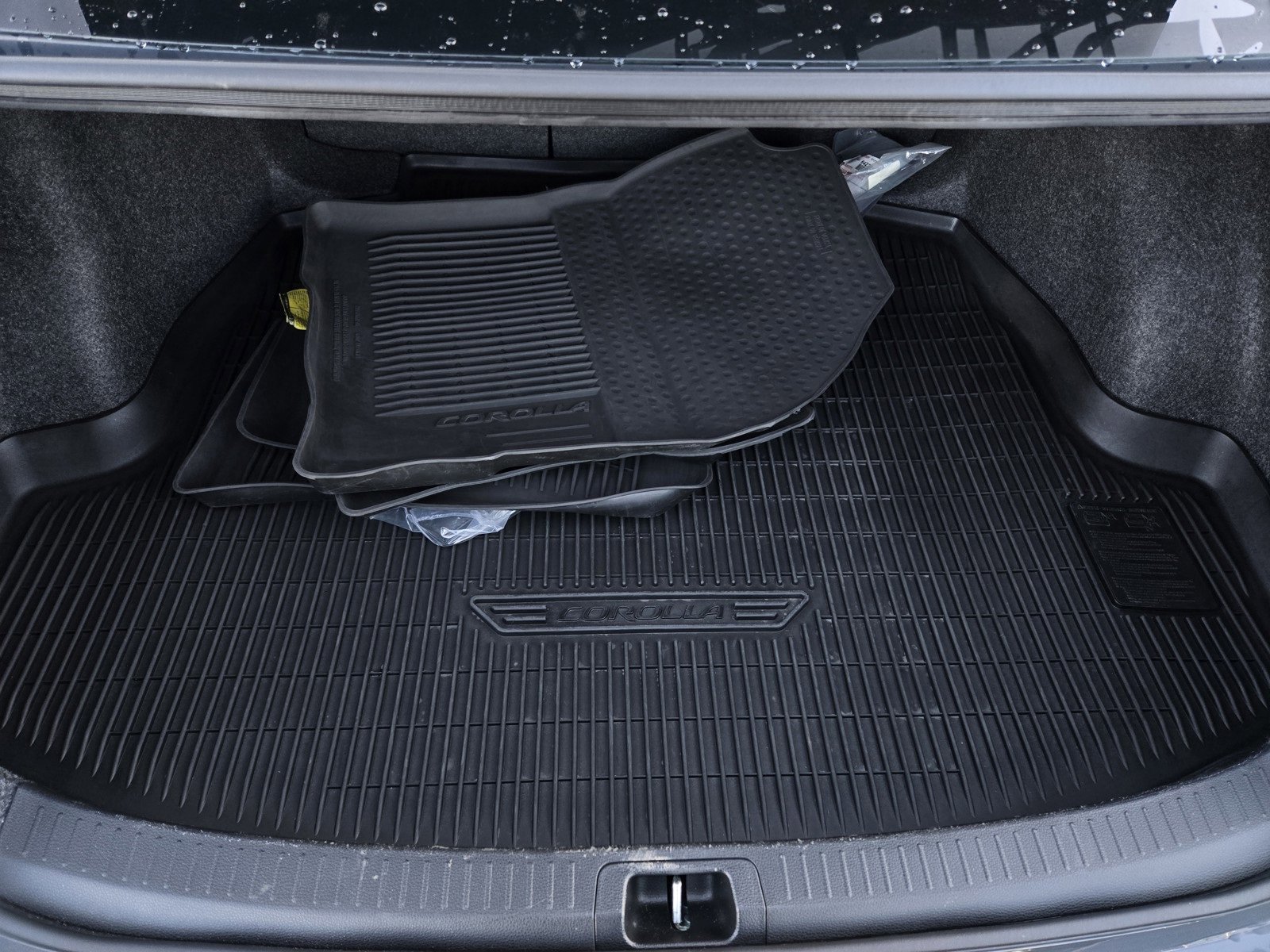 Certified 2025 Toyota Corolla SE image 21