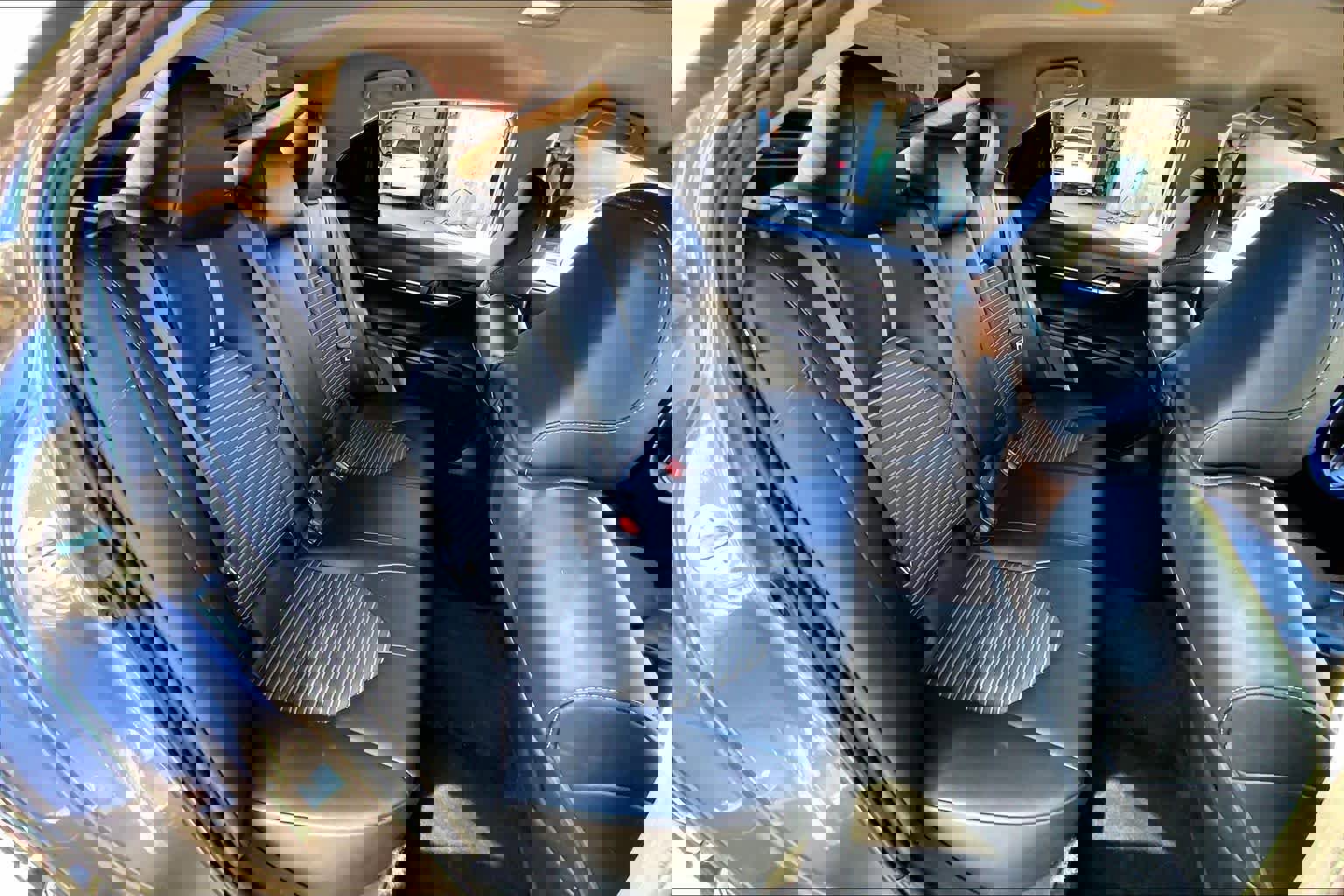 Used 2022 Toyota Camry SE image 18