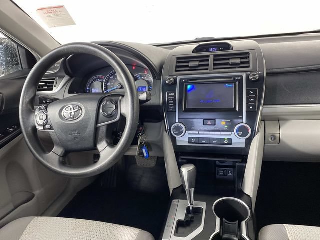 Used 2012 Toyota Camry LE FWD image 13