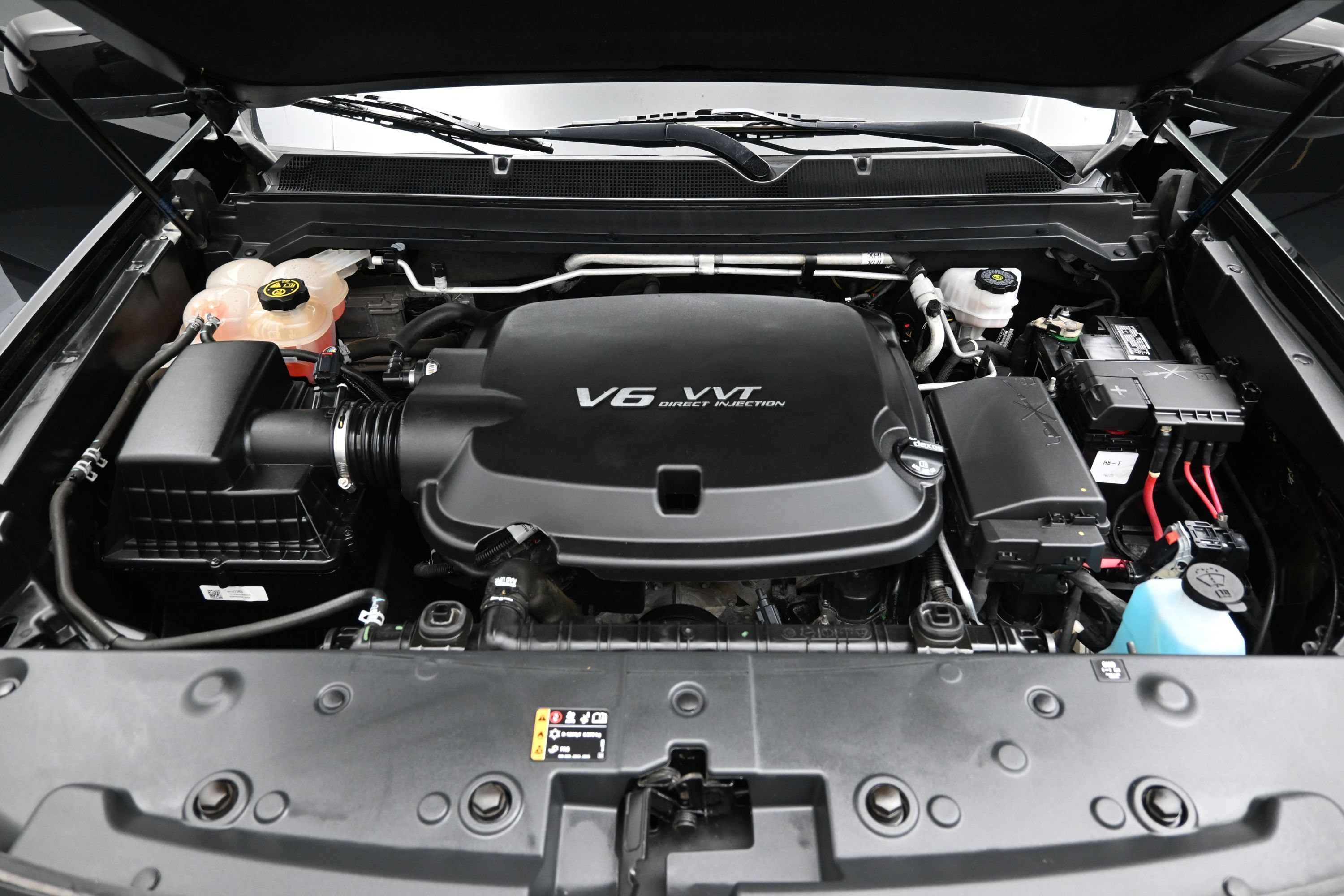 Used 2022 GMC Canyon AT4 w/ Driver Alert Package AWD/4WD image 8