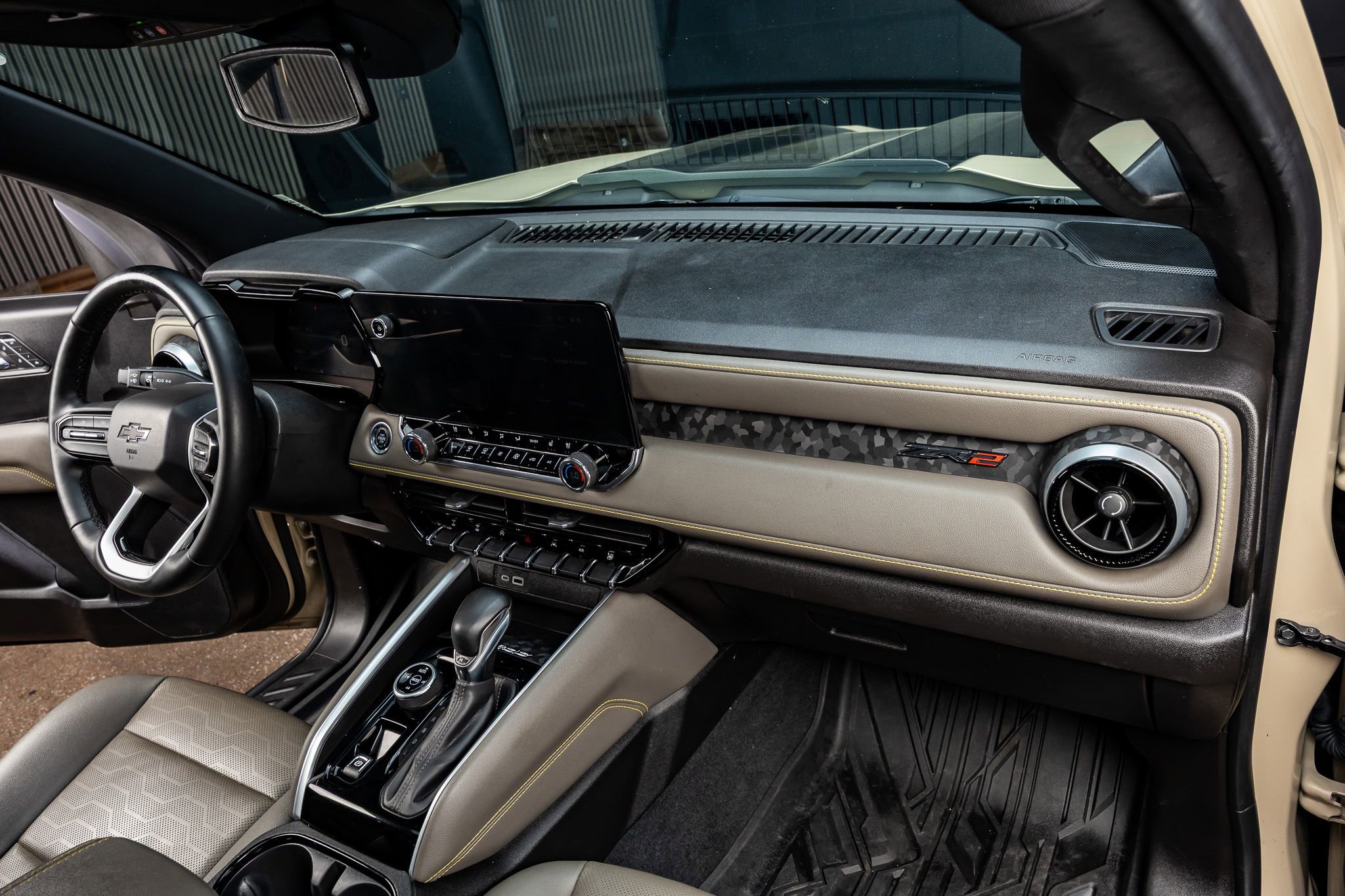 Used 2023 Chevrolet Colorado ZR2 w/ ZR2 Convenience Package III image 18