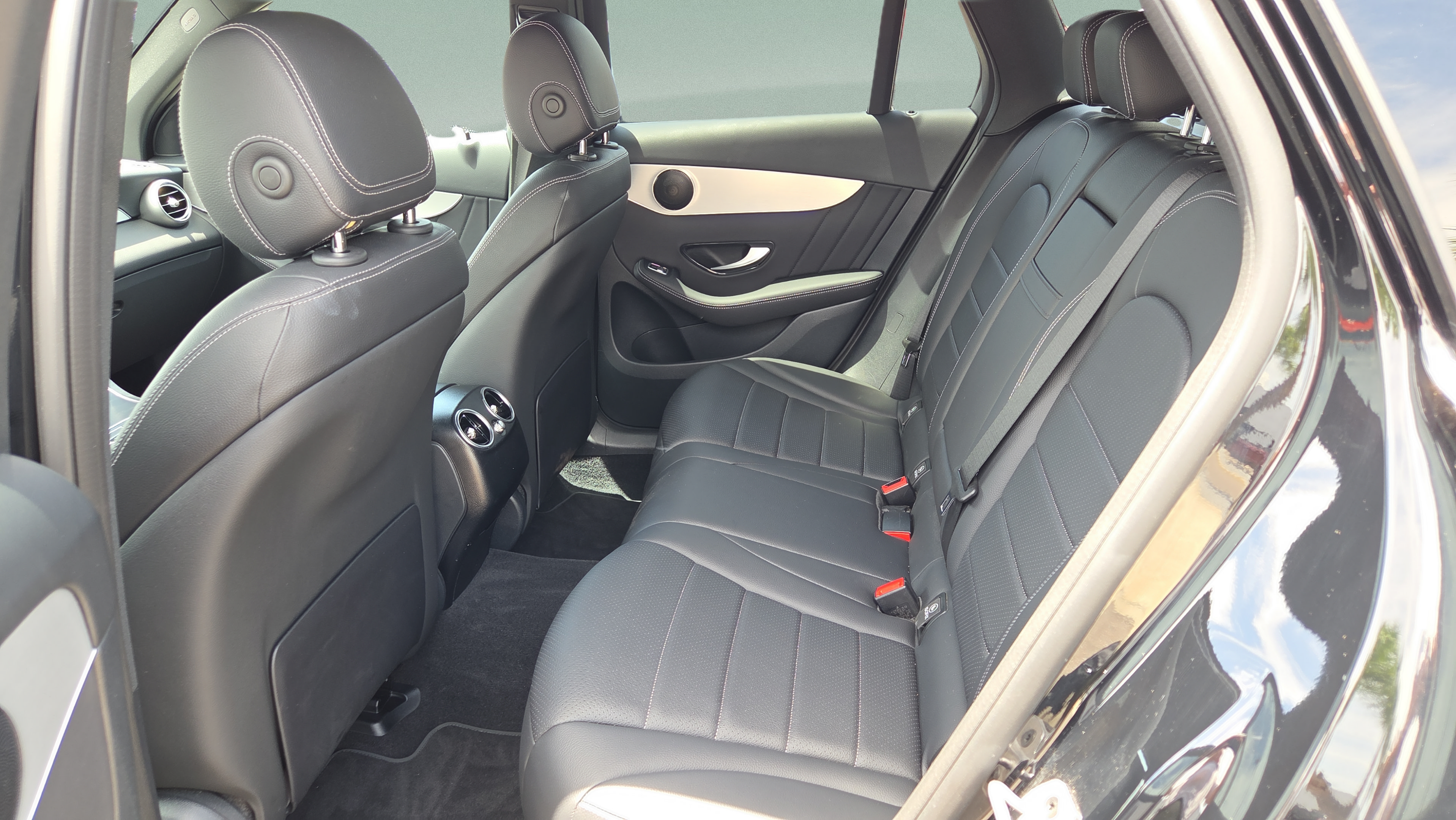 Used 2022 Mercedes-Benz GLC 300 image 12