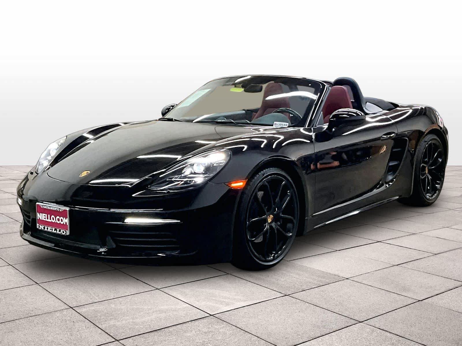 Used 2024 Porsche 718 Boxster RWD image 1