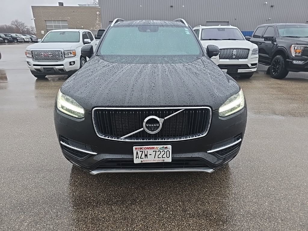 Used 2018 Volvo XC90 T6 Momentum w/ Convenience Package AWD/4WD image 2