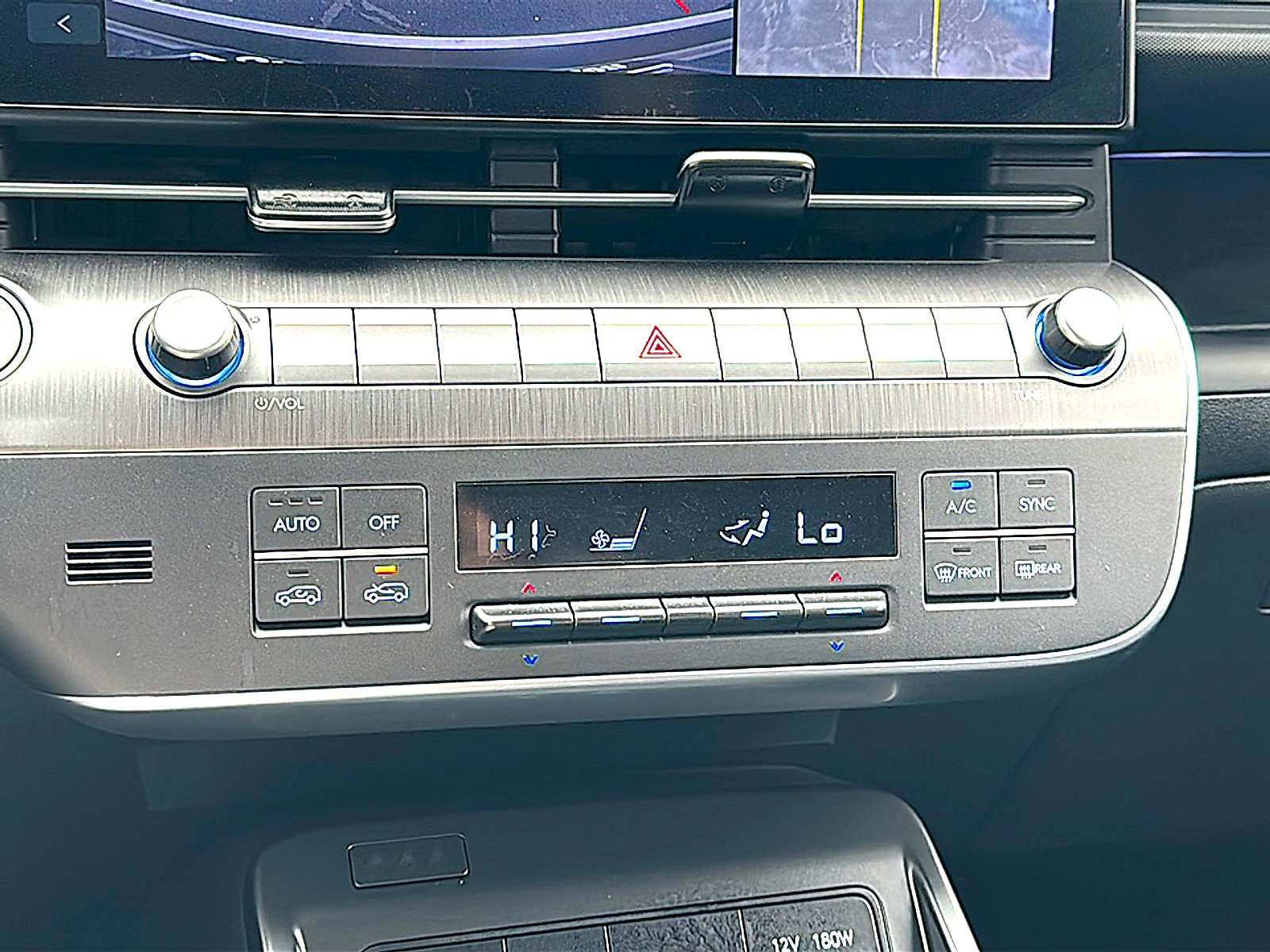 Used 2024 Hyundai Kona Limited image 34