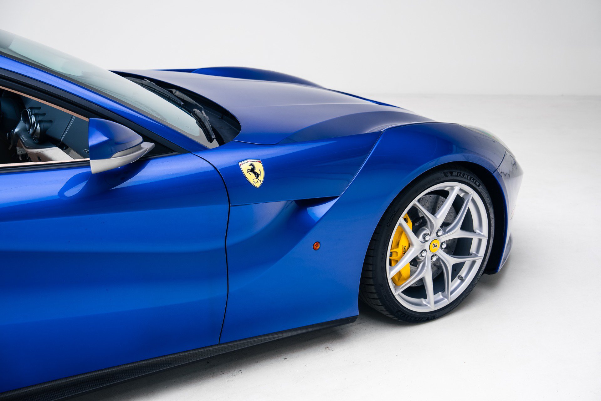 Used 2016 Ferrari F12 Berlinetta RWD image 21