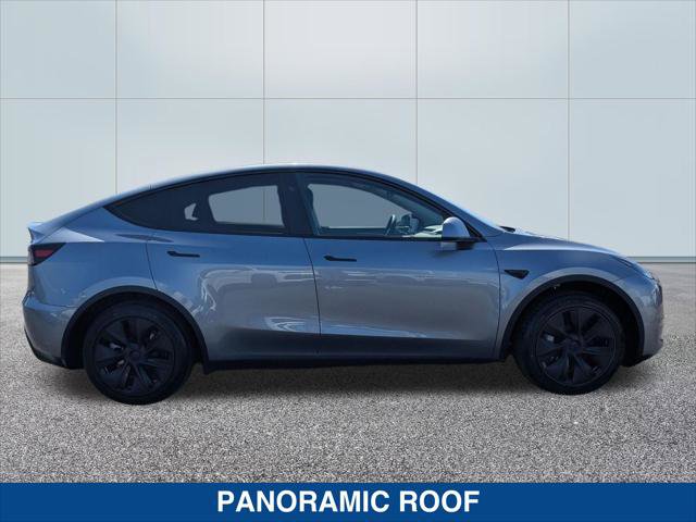 Used 2025 Tesla Model Y Long Range image 6