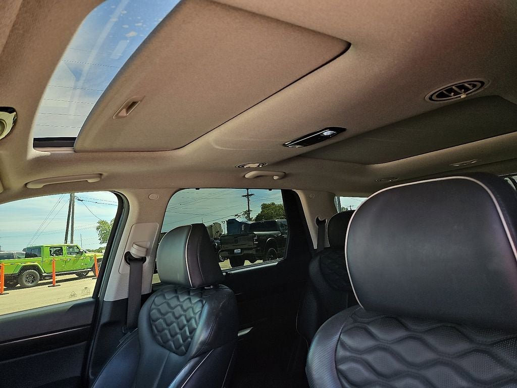 Used 2022 Hyundai Palisade Limited w/ Cargo Package FWD image 21