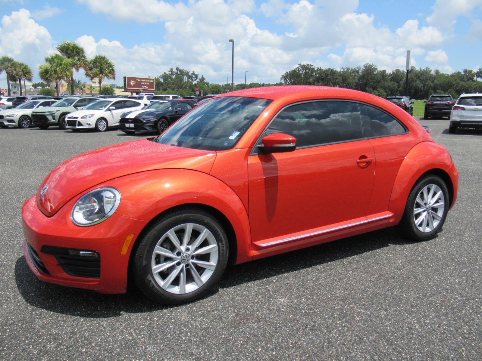 Used 2018 Volkswagen Beetle 2.0T S w/ Style & Comfort Package For S FWD image 4