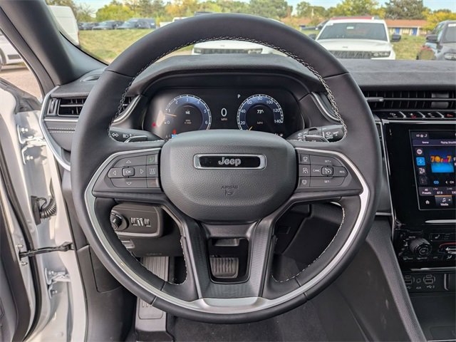 New 2025 Jeep Grand Cherokee Altitude image 18