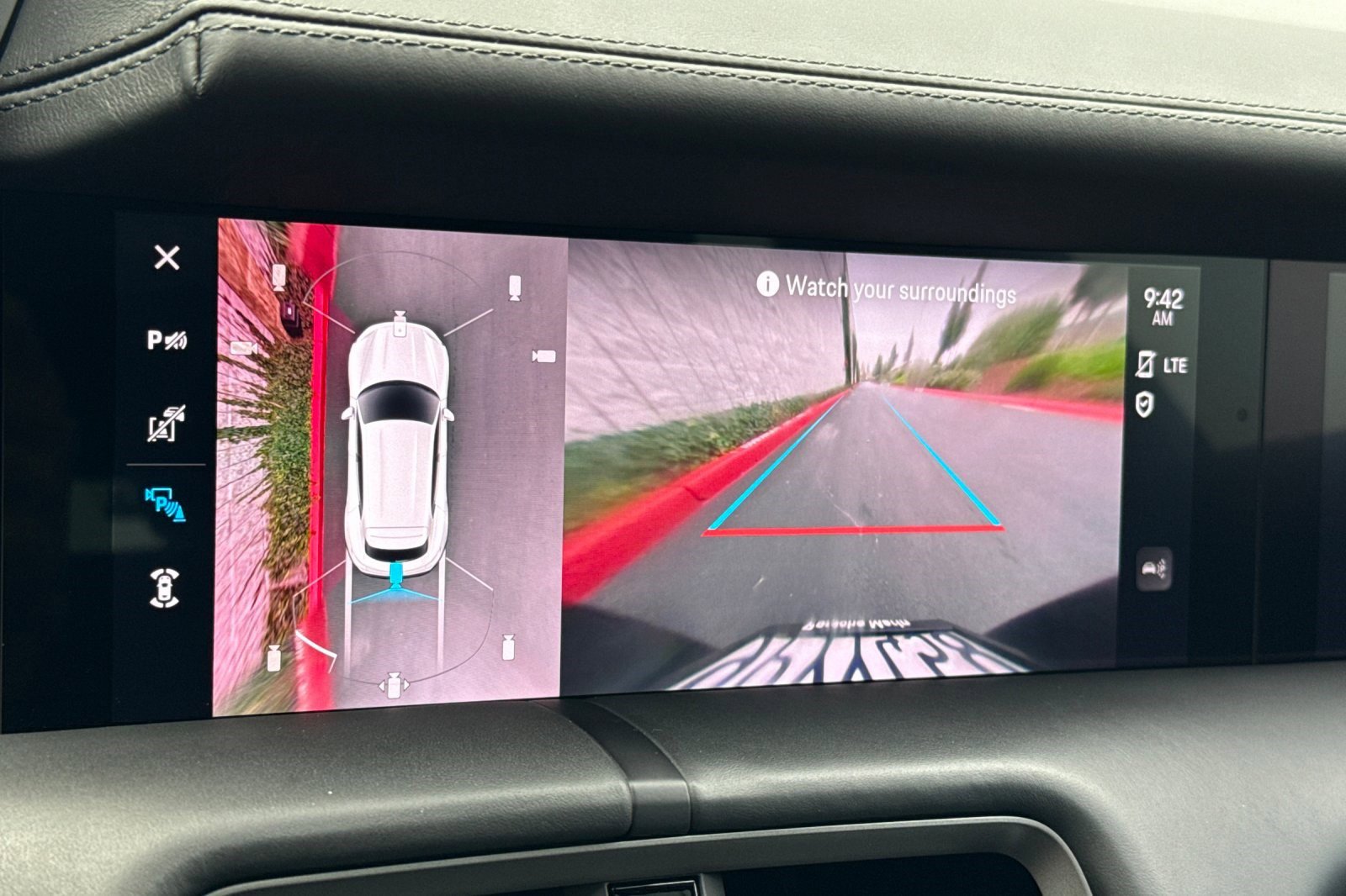 Used 2023 Porsche Taycan GTS image 24