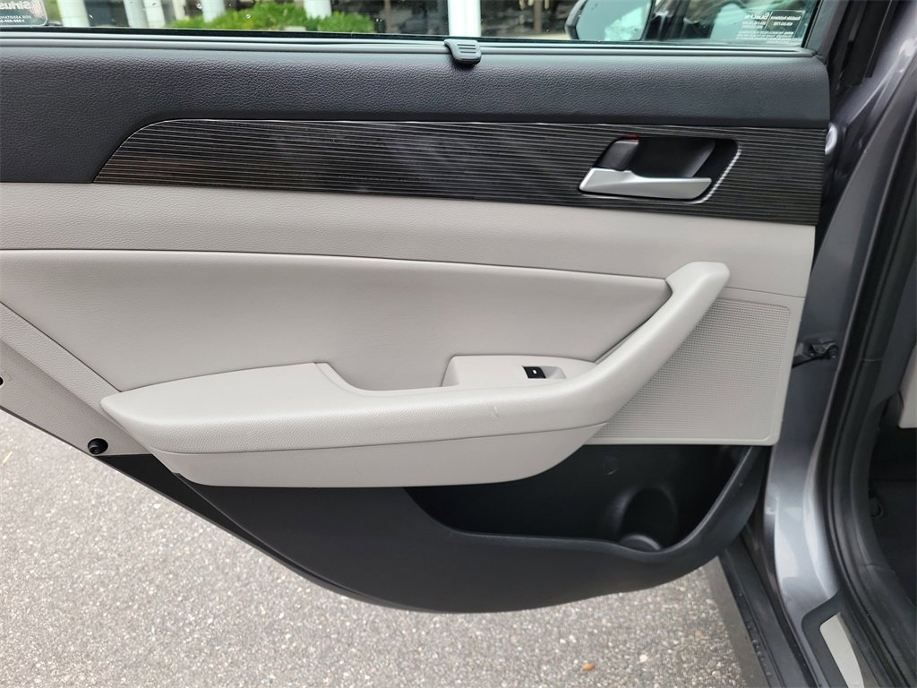 Used 2018 Hyundai Sonata Limited w/ Ultimate Package 07 image 11
