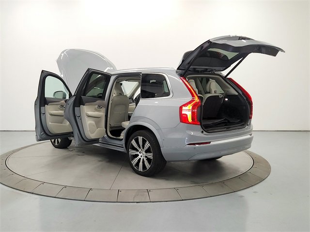 Used 2024 Volvo XC90 B5 Plus image 13