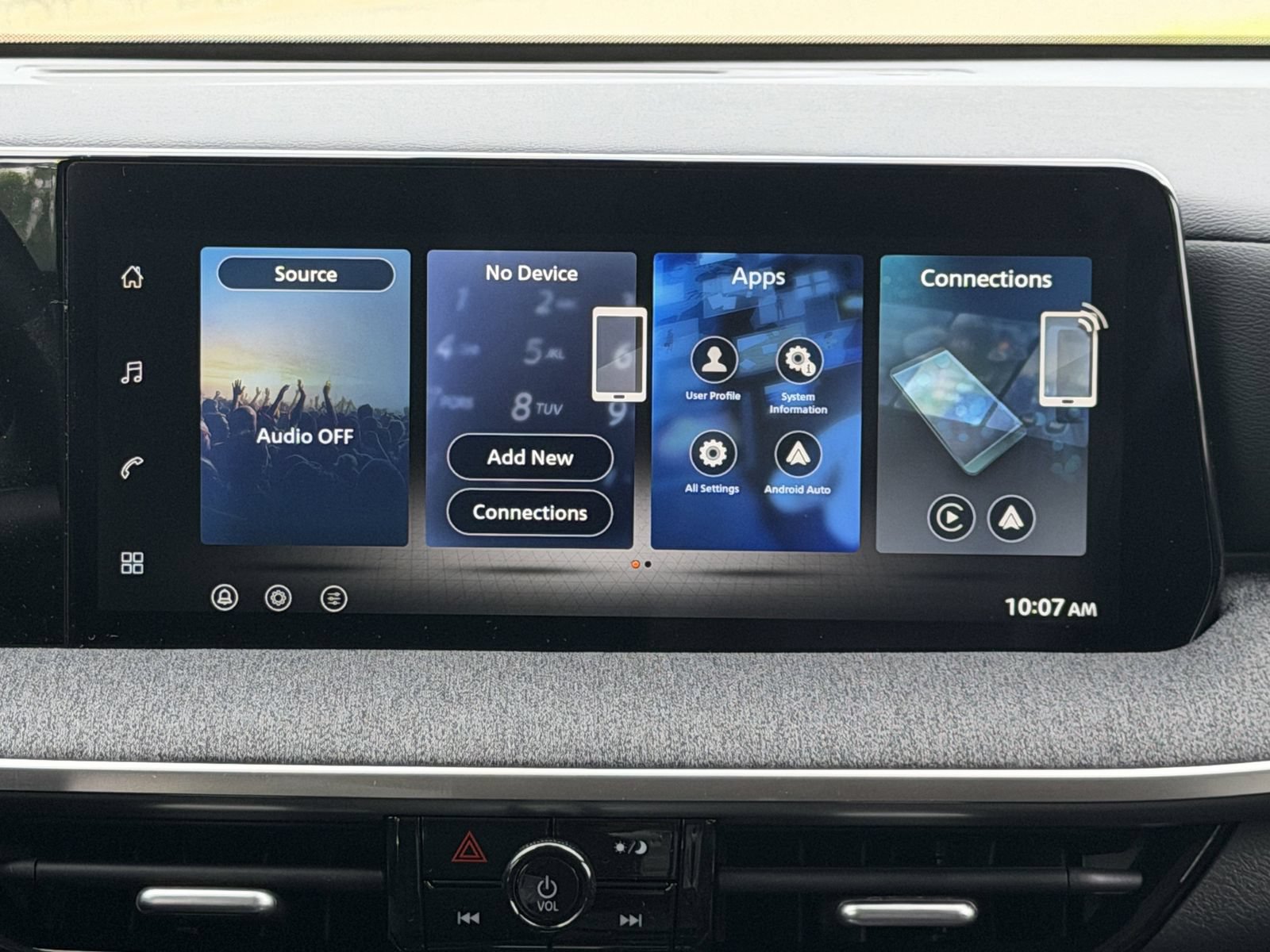 New 2026 Nissan Kicks S FWD image 3