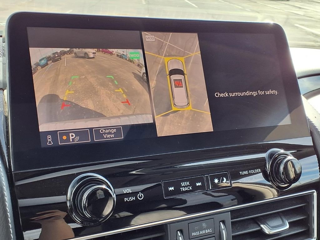 Used 2024 INFINITI QX80 Luxe image 11