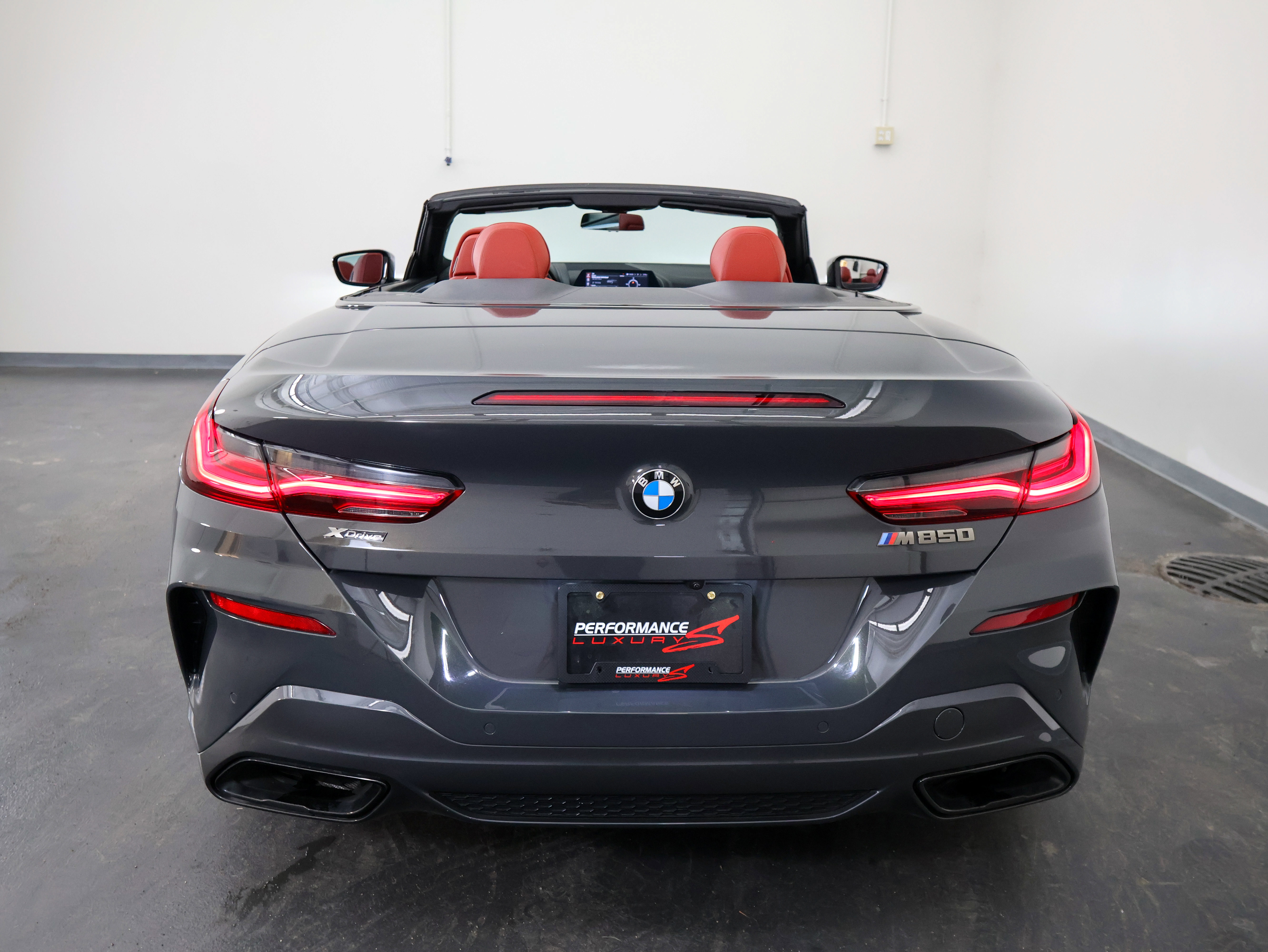 Used 2021 BMW M850i xDrive Convertible w/ Driving Assistance Package image 5