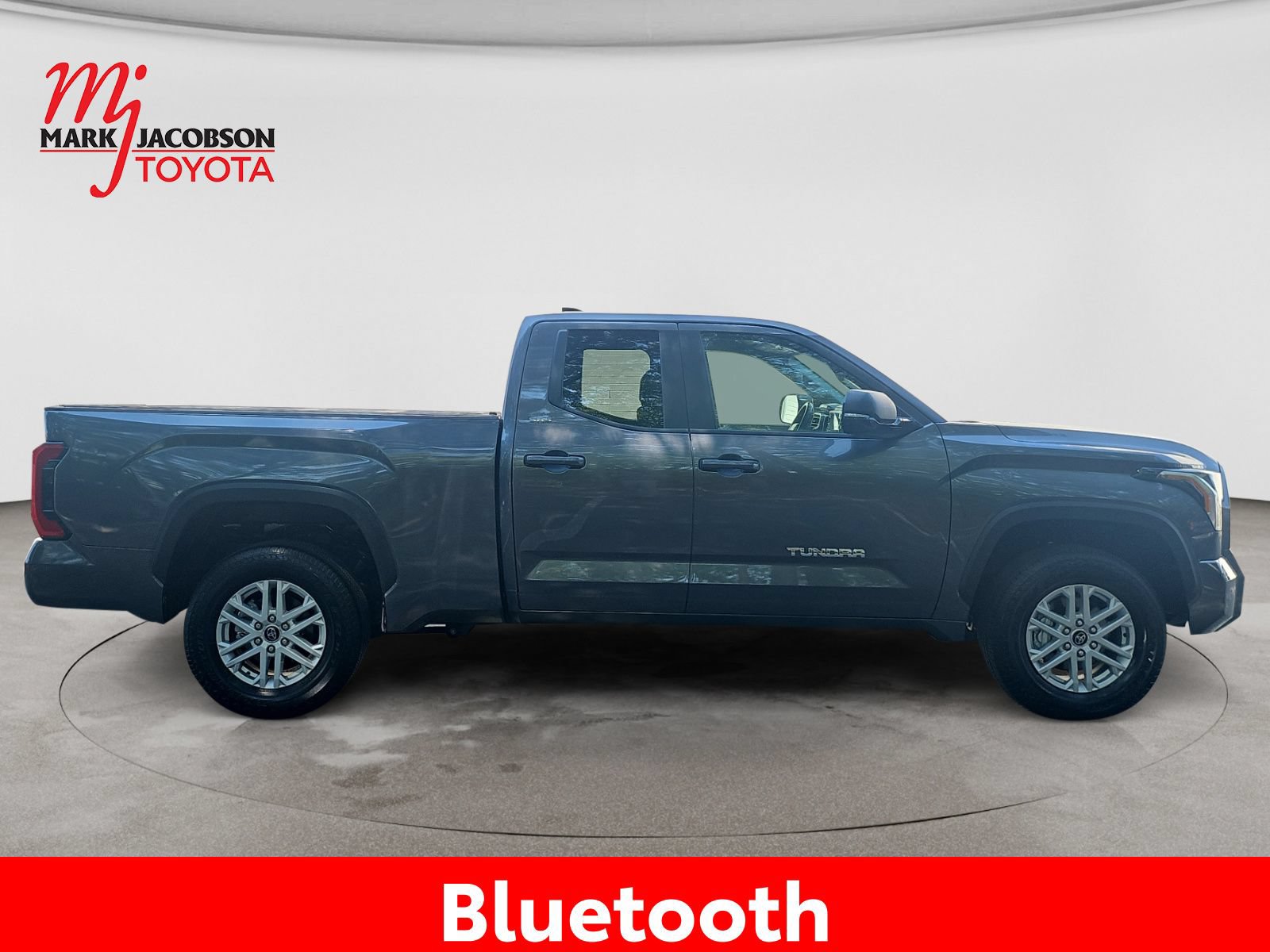 Used 2024 Toyota Tundra SR5 w/ SR5 Premium Package AWD/4WD image 8