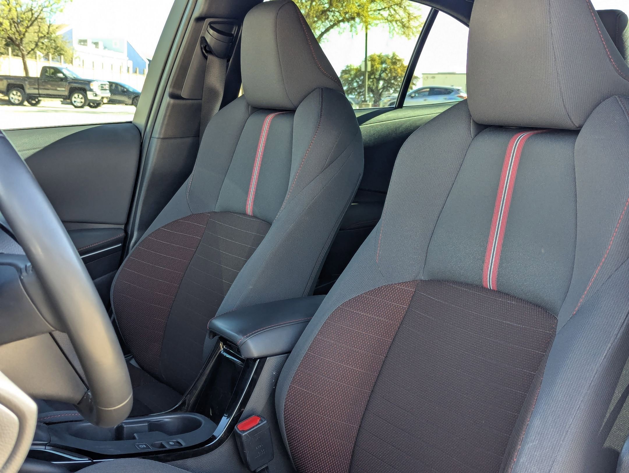 Used 2023 Toyota Corolla SE image 13