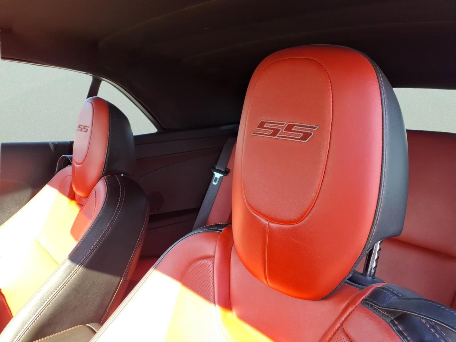 Used 2011 Chevrolet Camaro SS w/ RS Package image 18