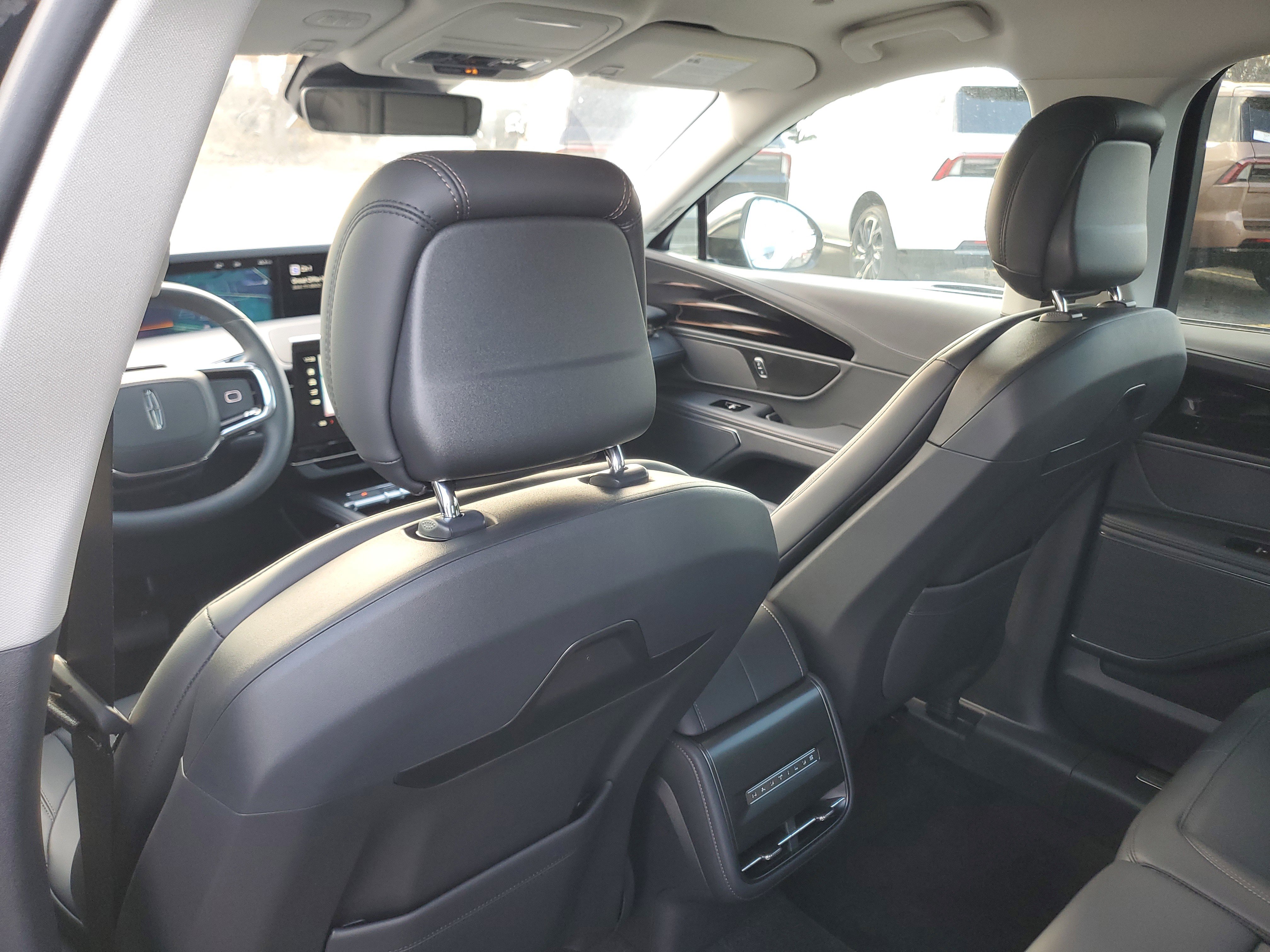 New 2026 Lincoln Nautilus Premier image 28