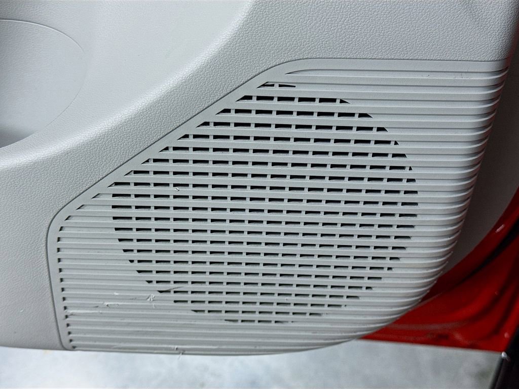 Used 2025 Hyundai Kona SEL image 19