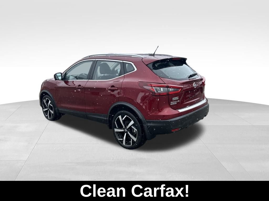 Used 2022 Nissan Rogue Sport SL w/ Premium Package image 3