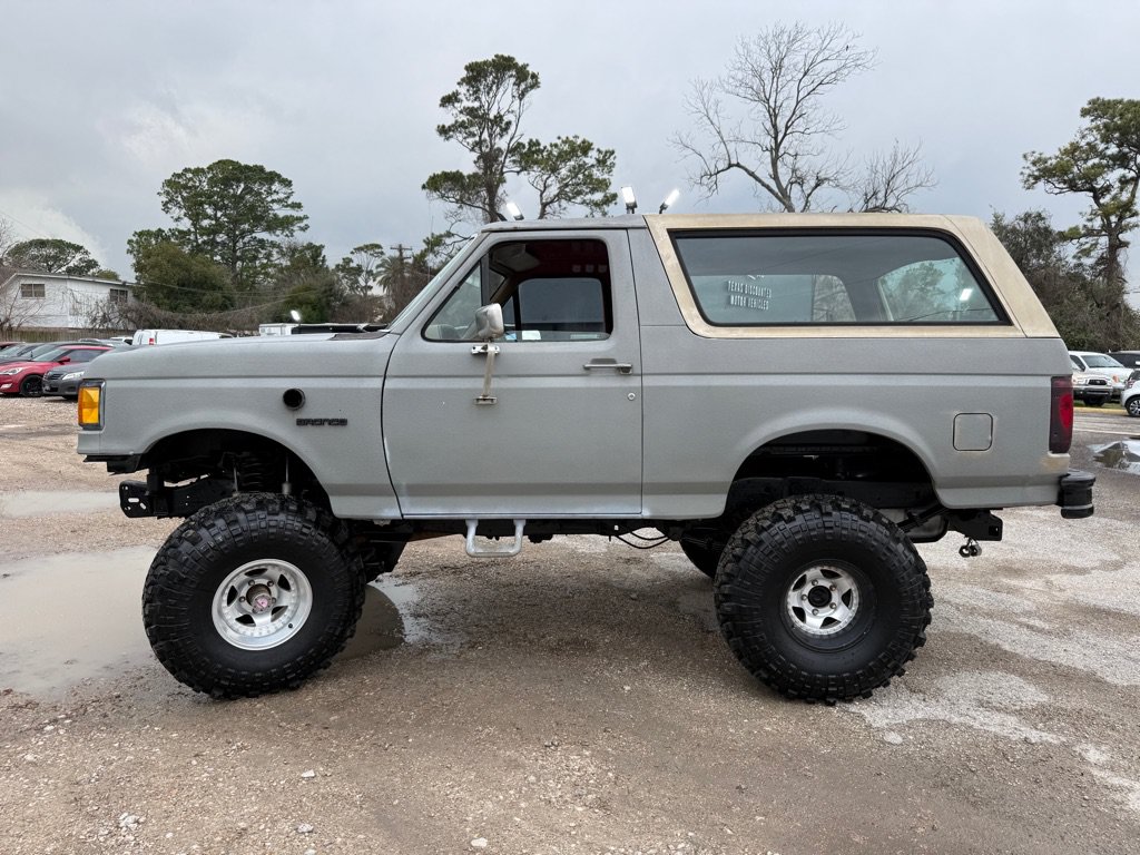 Used 1989 Ford Bronco AWD/4WD image 25