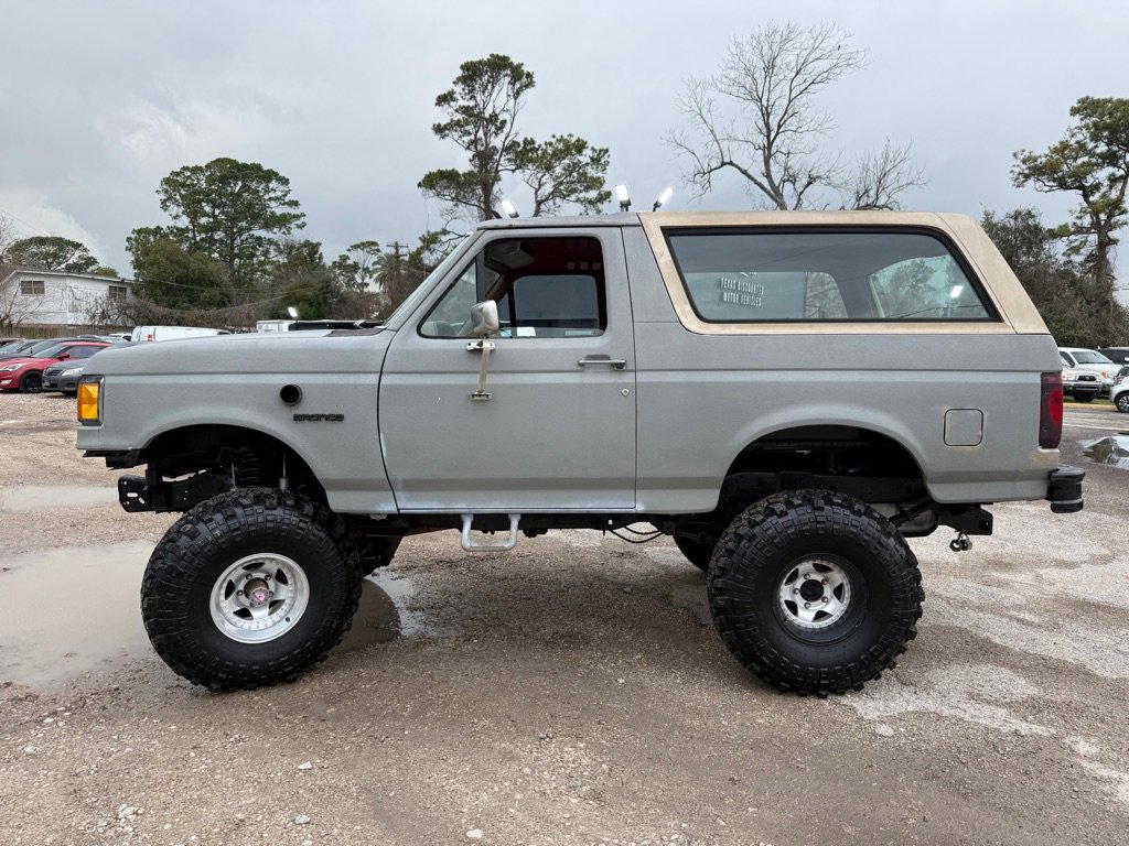 Used 1989 Ford Bronco AWD/4WD image 25
