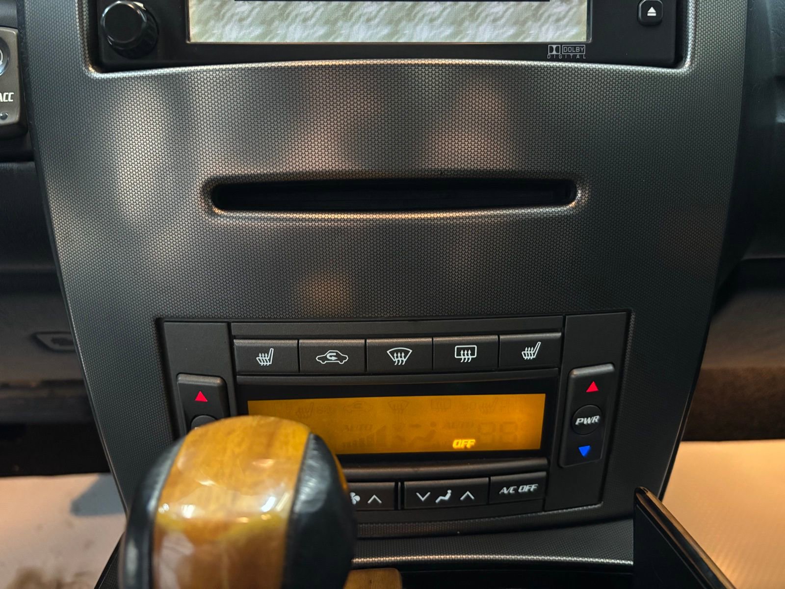 Used 2005 Cadillac XLR image 21