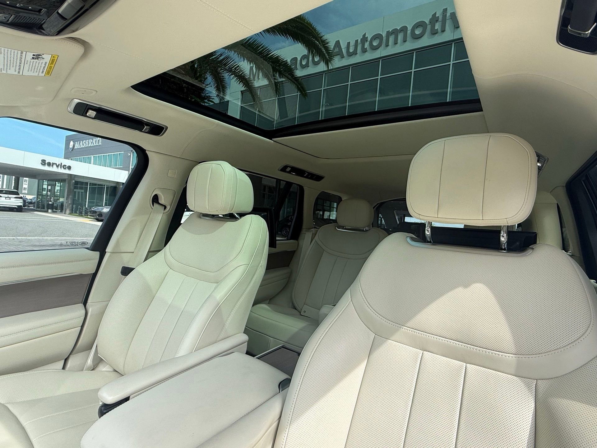 Used 2023 Land Rover Range Rover Long Wheelbase Autobiography image 36