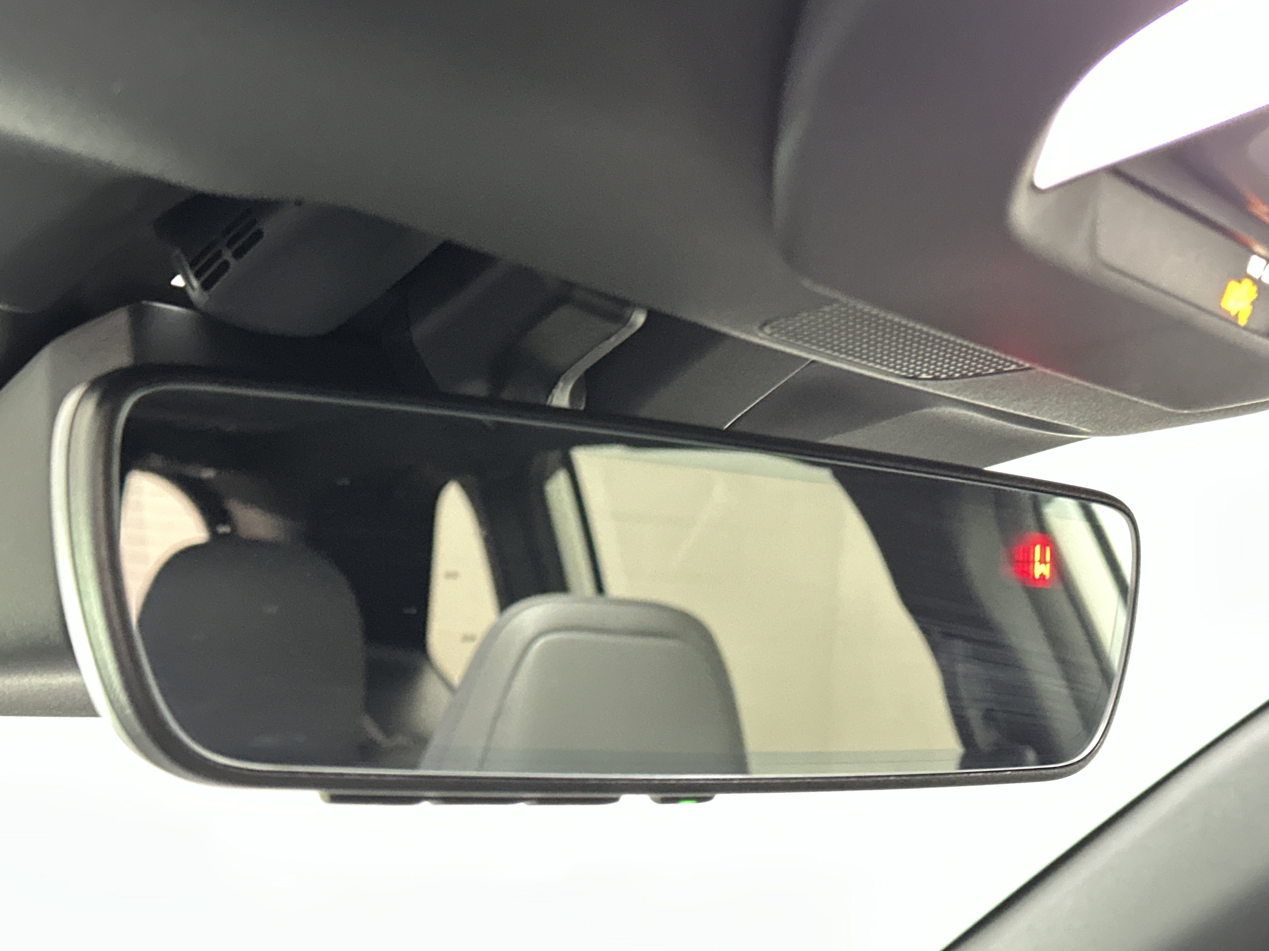 Used 2025 Subaru Forester Limited w/ Popular Package #2 image 33