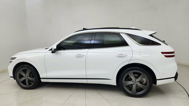 Used 2023 Genesis GV70 3.5T Sport w/ Sport Prestige Package AWD/4WD image 4