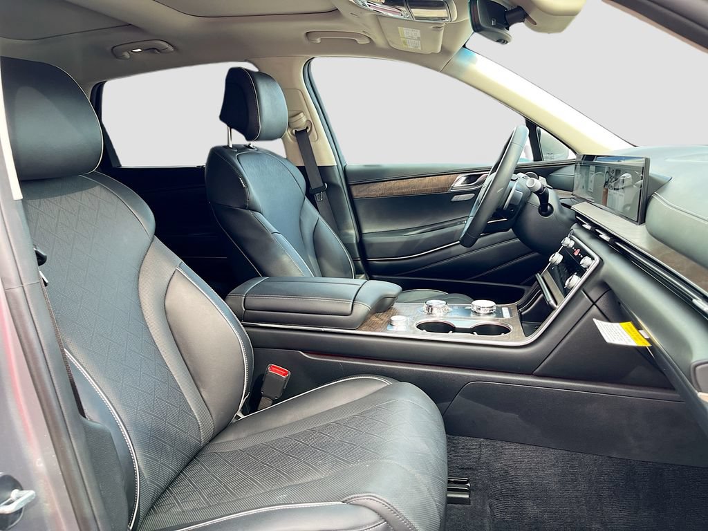 Used 2025 Genesis GV80 2.5T Prestige AWD/4WD image 29