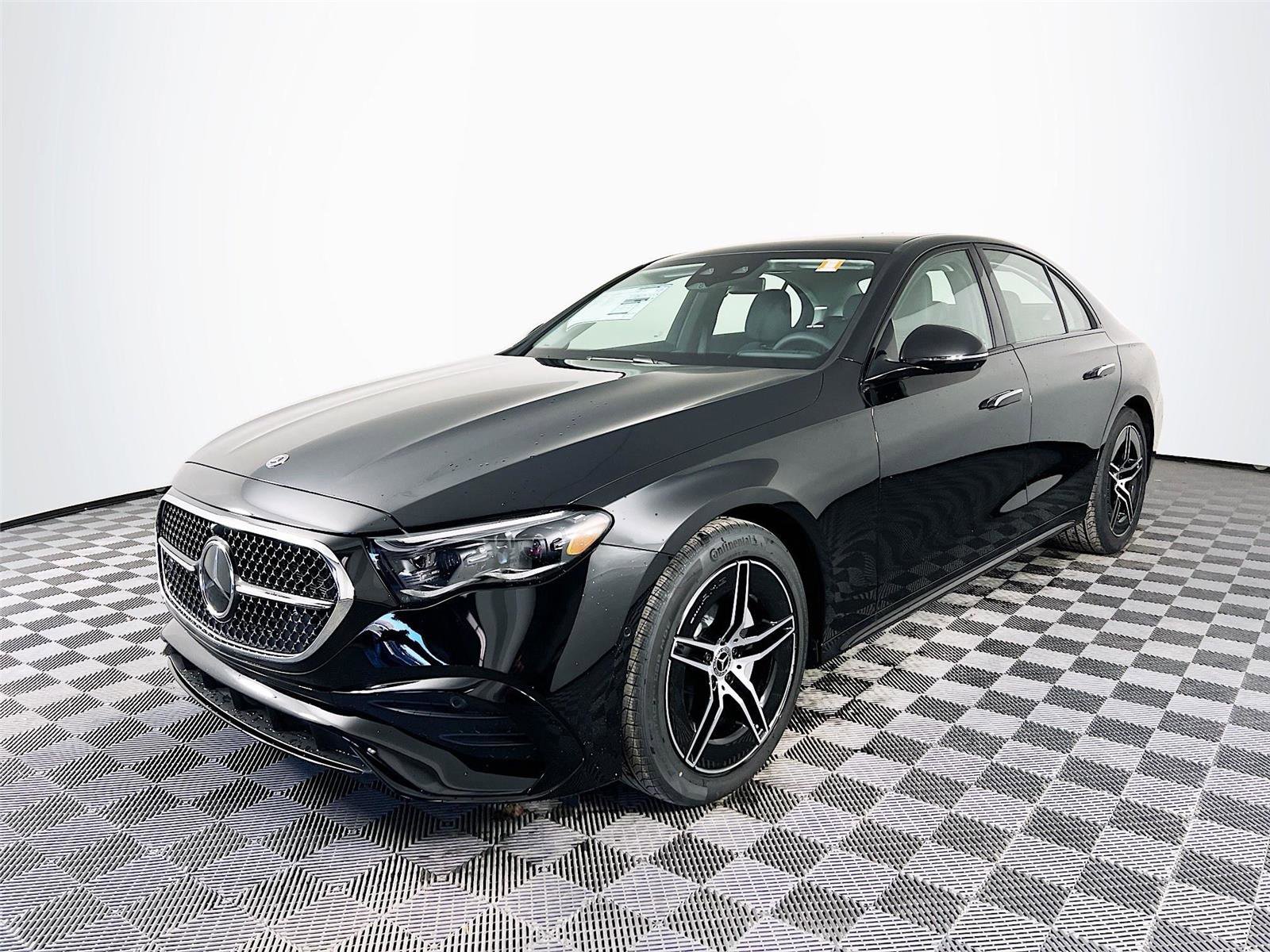 New 2026 Mercedes-Benz E 350 4MATIC Sedan image 2