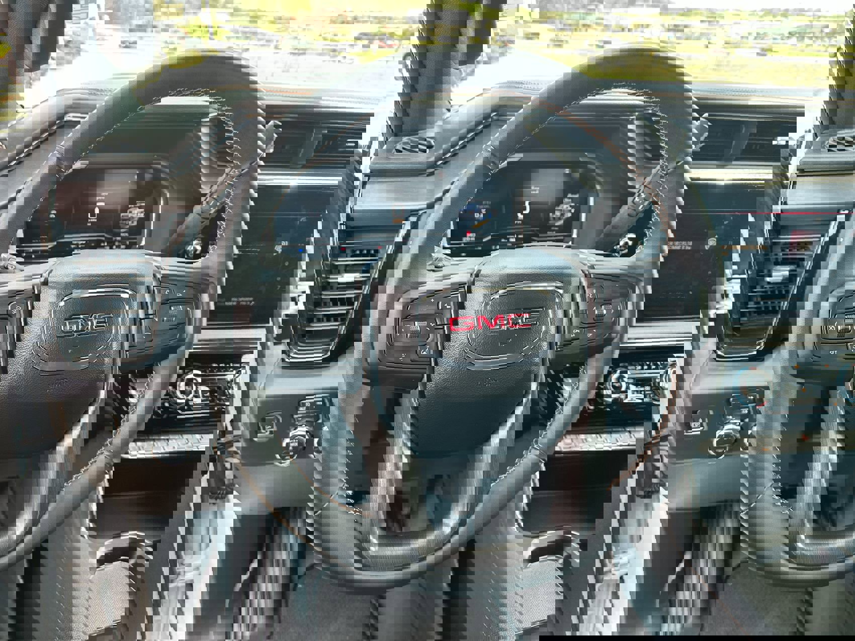 Used 2024 GMC Sierra 2500 AT4 w/ AT4 Premium Plus Package image 14